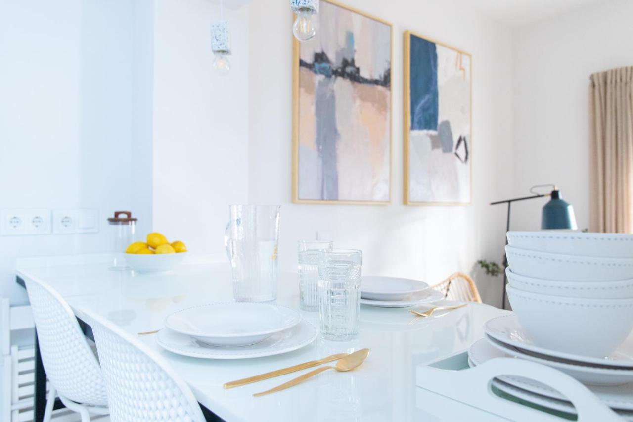 Tinto Townhouse By Olala Homes Seville Luaran gambar